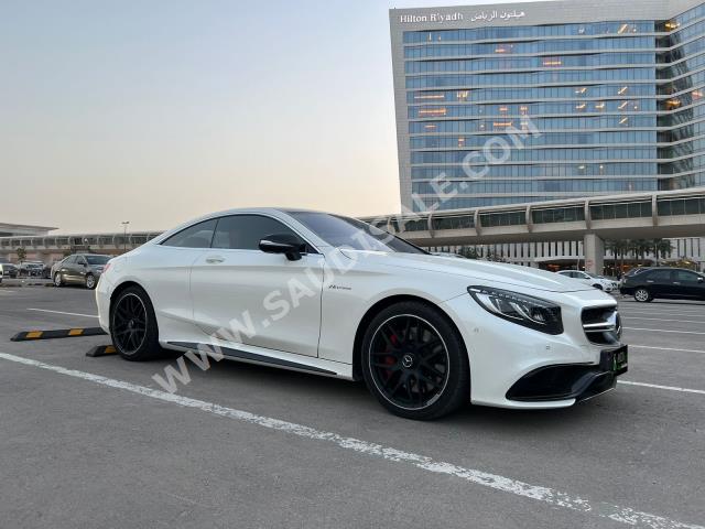 2016 مرسيدس - بنز إس 63 كوبيه