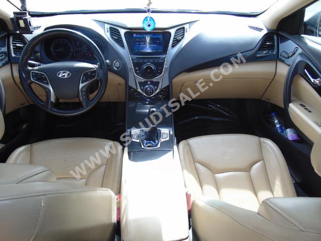 2013 هيونداي ازيرا