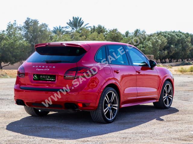 2014 Porsche Cayenne GTS