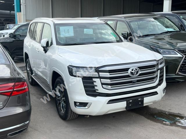 2024 تويوتا لاند كروزر جي اكس ار4