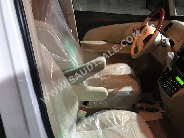 2015 Toyota Previa