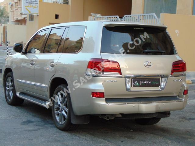 2013 Lexus LX 570