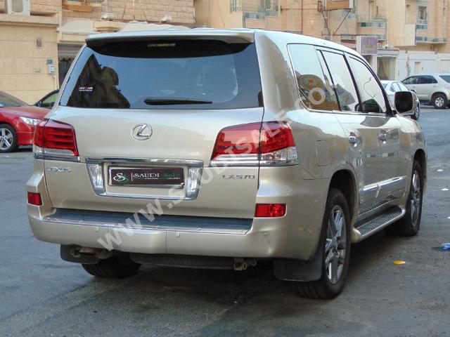 2013 Lexus LX 570