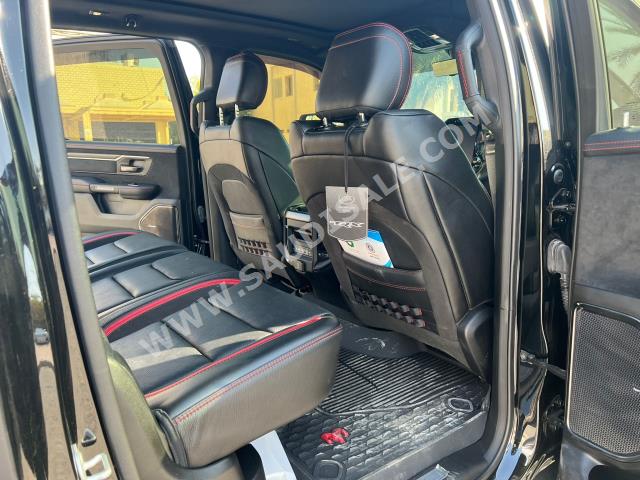 2022 دودج رام تي ار اكس