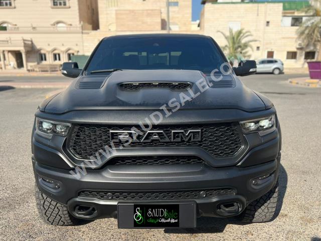 2022 دودج رام تي ار اكس