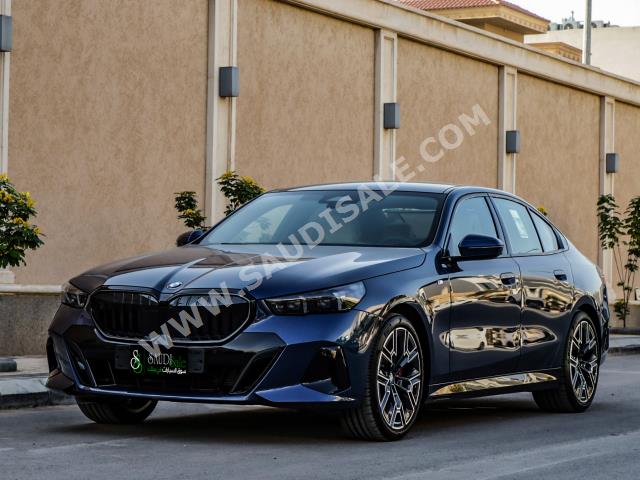 2024 بي ام دبليو الفئة الخامسة 520 أي إم كت