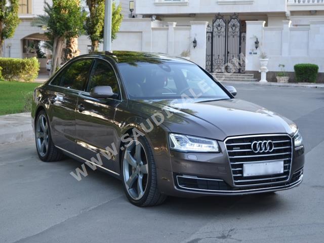 2015 اودي اي 8 ال