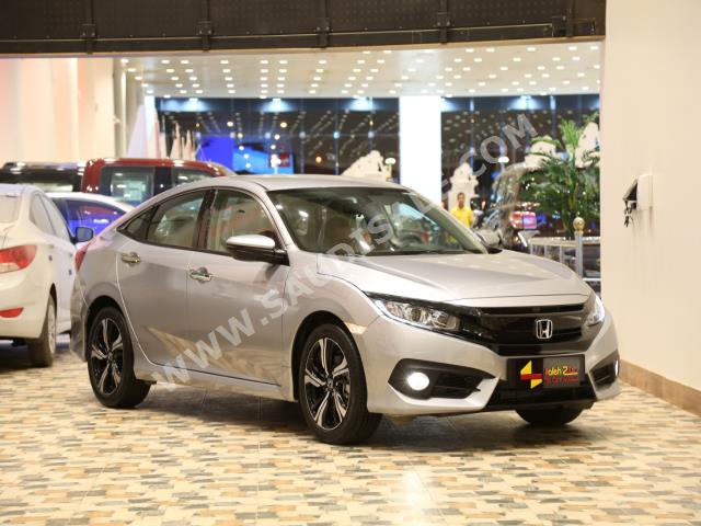 2018 هوندا سيفيك إل إكس - أي