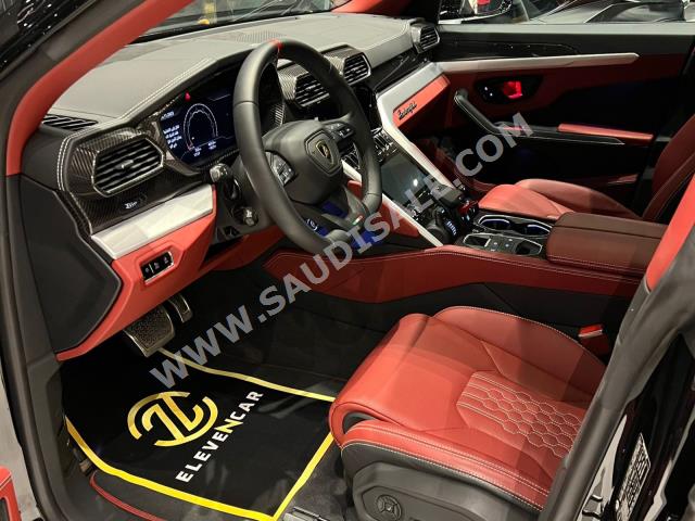 2023 لمبرجيني اوروس