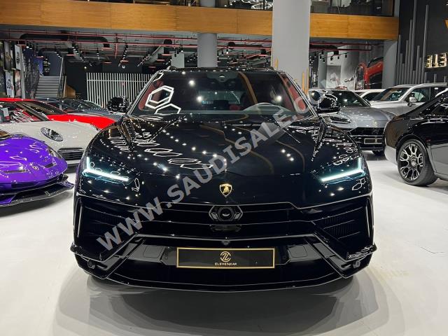 2023 لمبرجيني اوروس