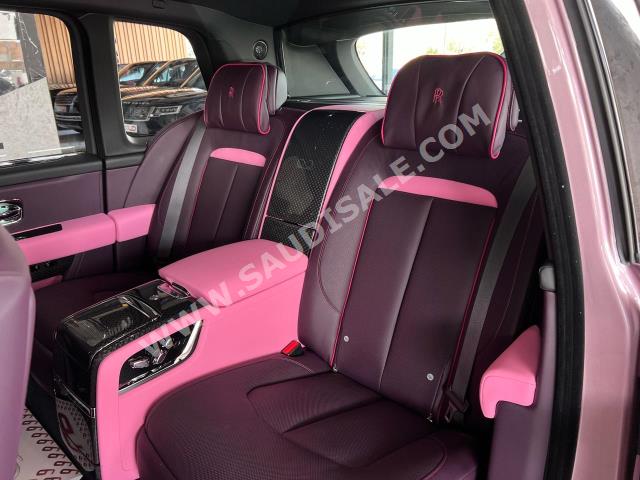 2024 رولز رويس كولينان بلاك بادج