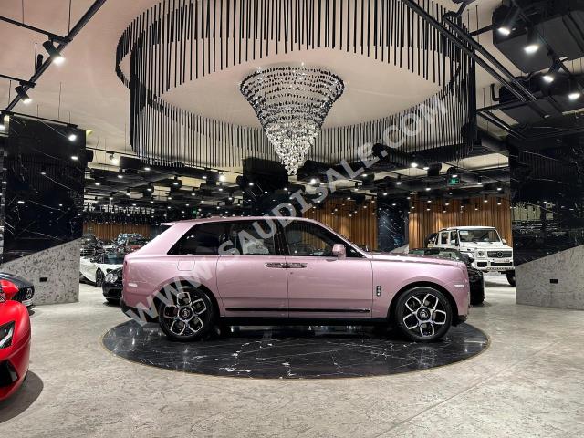 2024 رولز رويس كولينان بلاك بادج