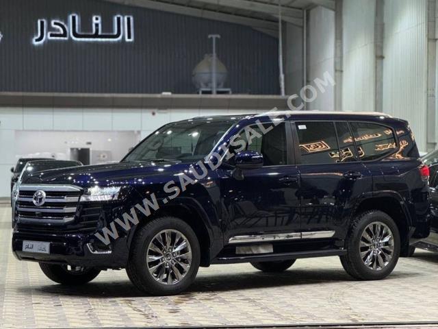 2023 تويوتا لاند كروزر جي اكس ار