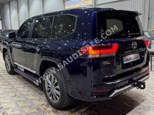 2023 تويوتا لاند كروزر جي اكس ار