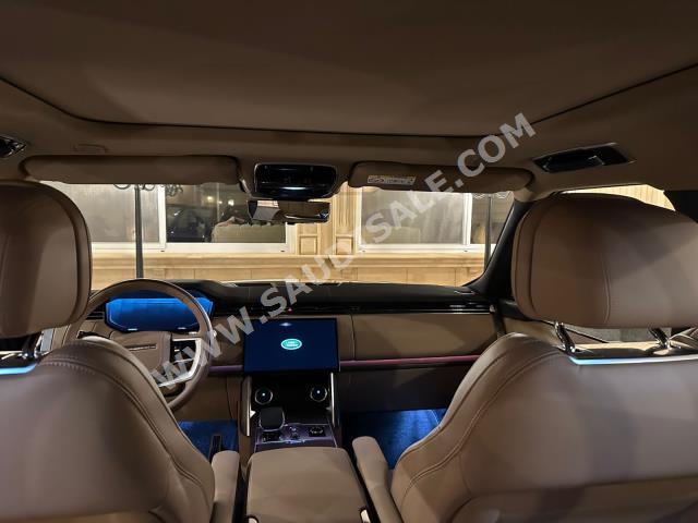 2023 لاند روفر رينج روفر فوج اتش اس اي