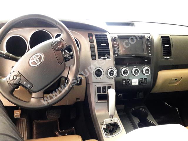 2013 تويوتا سكويا ليمتد