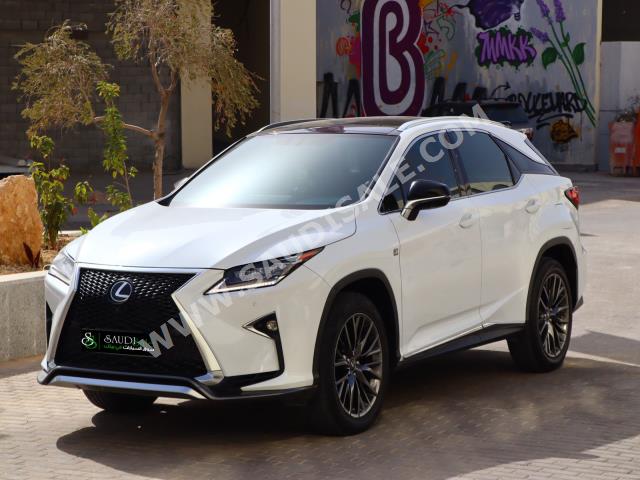 2017 لكزس أر إكس 350 إف