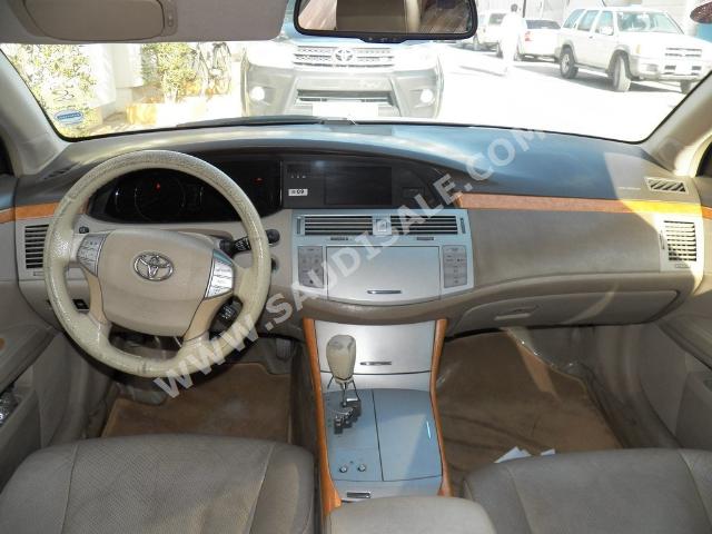 2006 تويوتا افالون ليمتد