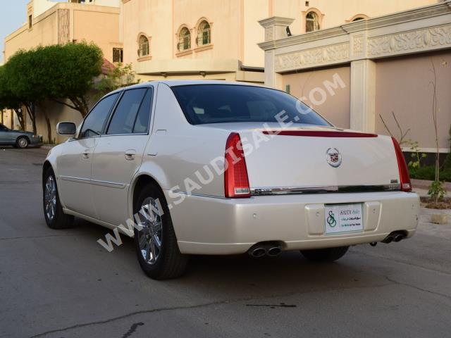 2010 كاديلاك دي تي اس