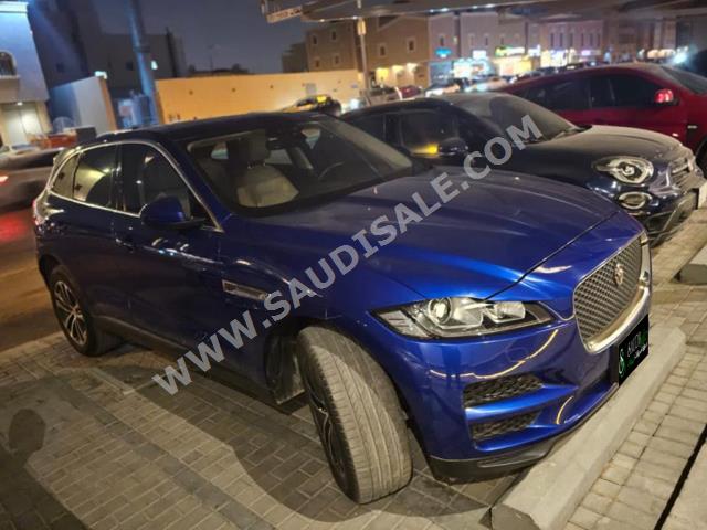 2020 جاكوار اف-بيس