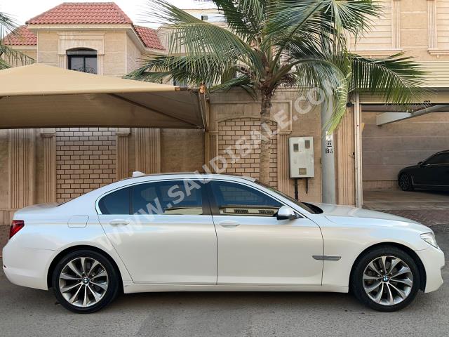 2015 بي ام دبليو الفئة السابعة 740 إل أي