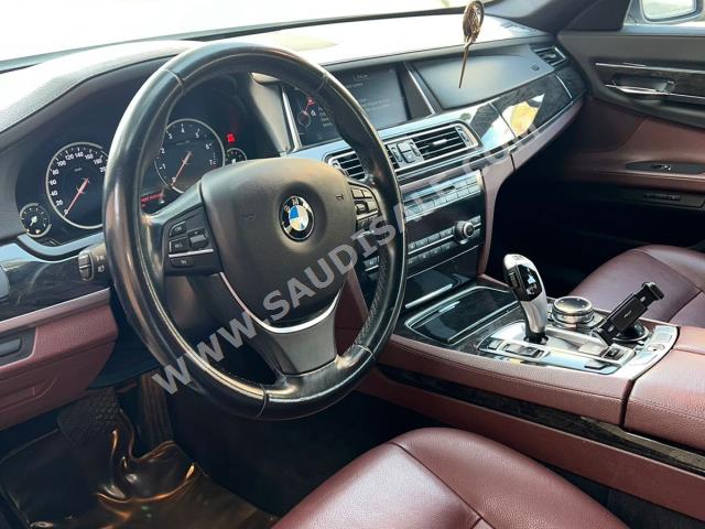 2015 بي ام دبليو الفئة السابعة 740 إل أي
