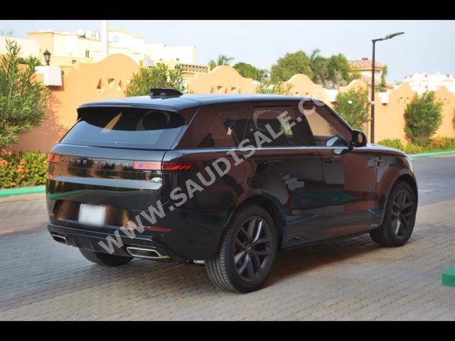 2023 لاند روفر رينج روفر سبورت اتش اس اي