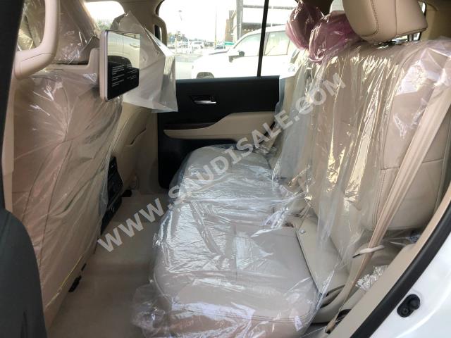 2023 تويوتا لاند كروزر جي اكس ار