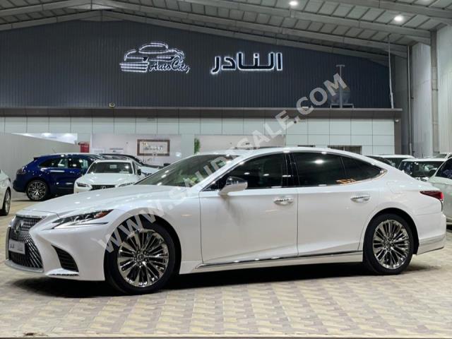 2018 لكزس إل إس 500