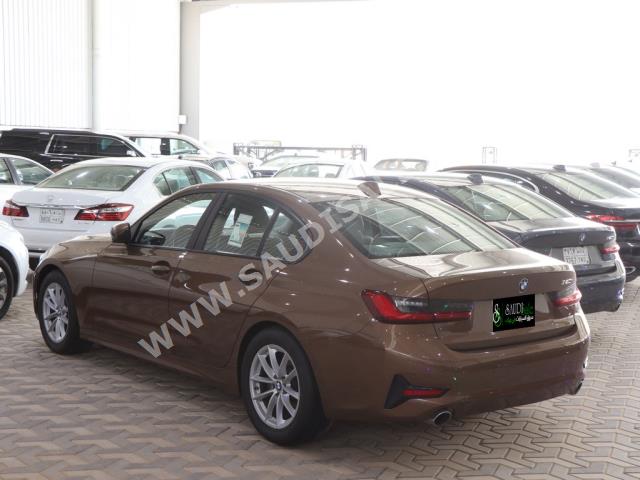 2021 بي ام دبليو الفئة الثالثة 320 أي