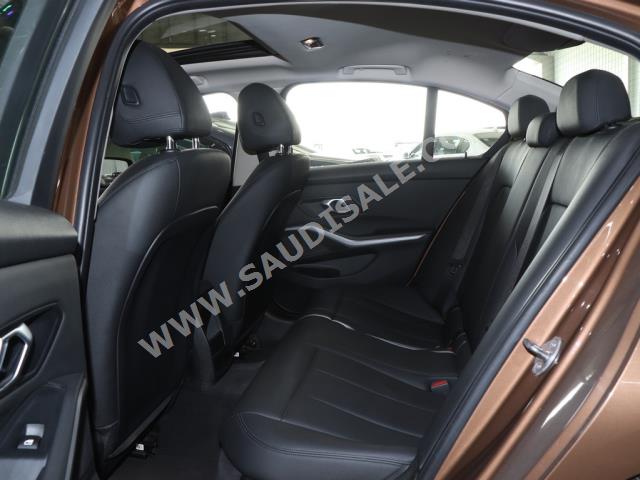 2021 بي ام دبليو الفئة الثالثة 320 أي