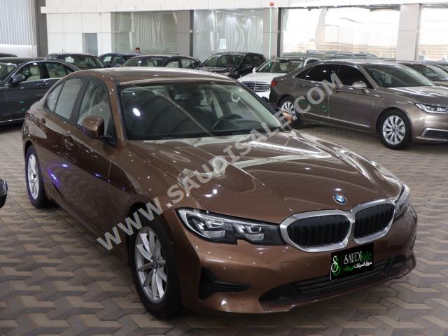 2021 بي ام دبليو الفئة الثالثة 320 أي