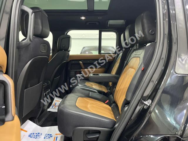 2022 لاند روفر ديفيندر اكس