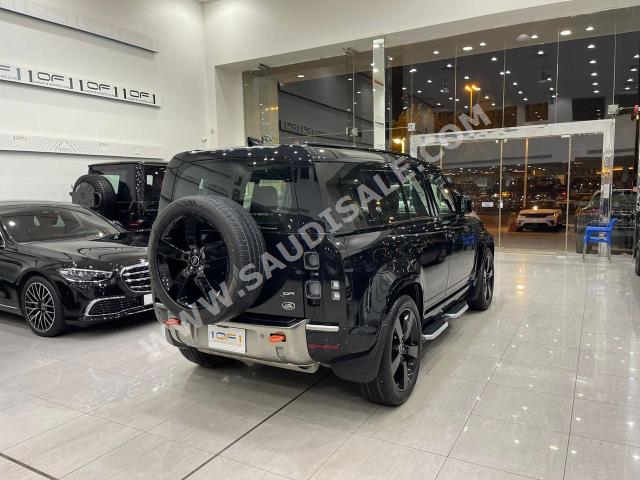 2022 لاند روفر ديفيندر اكس