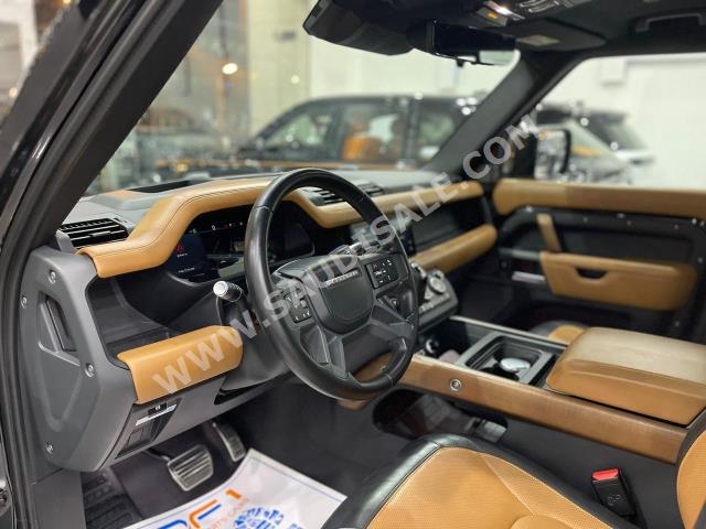 2022 لاند روفر ديفيندر اكس