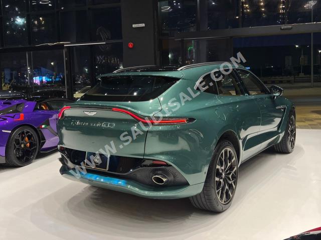 2021 استون مارتن دي بي اكس