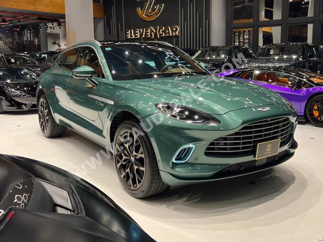 2021 استون مارتن دي بي اكس