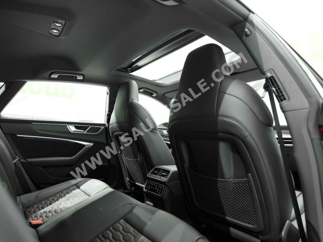 2022 اودي ار اس 7