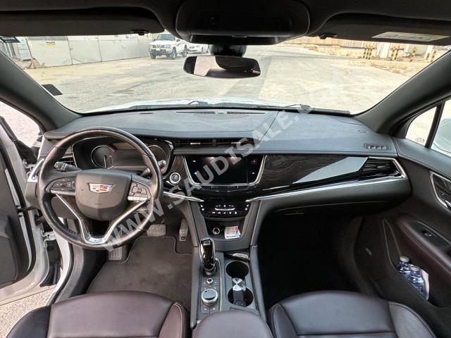 2020 كاديلاك اكس تي 6