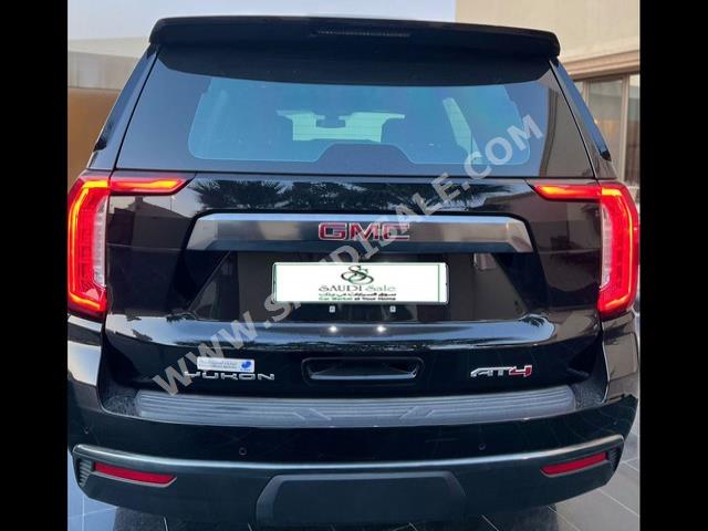 2021 جي ام سي يوكون اي تي 4