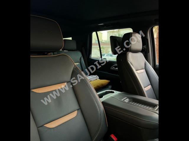 2021 جي ام سي يوكون اي تي 4