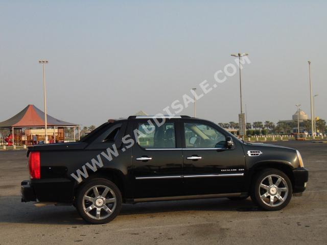 2013 Cadillac Escalade EXT