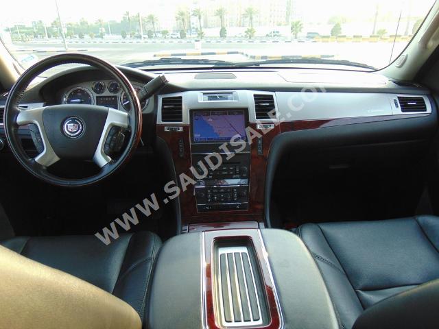2013 Cadillac Escalade EXT