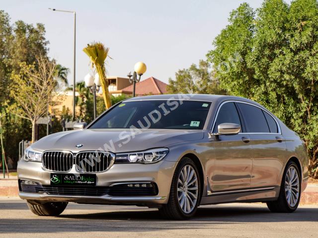 2016 بي ام دبليو الفئة السابعة 730 إل أي