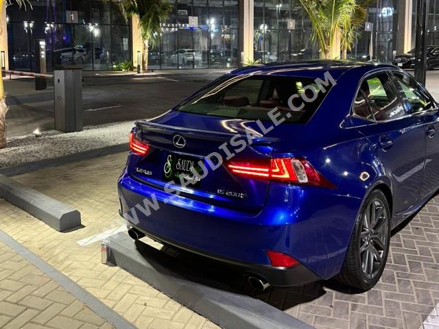 2016 Lexus IS 200t