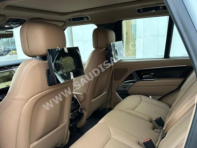 2023 لاند روفر رينج روفر اتش اس اي