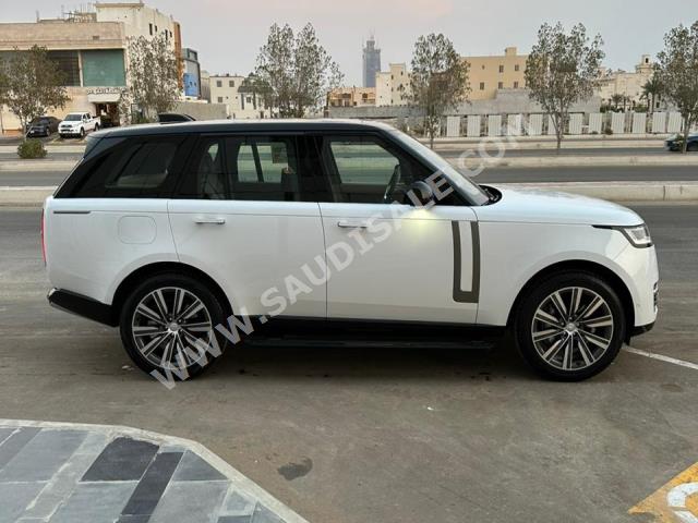 2023 لاند روفر رينج روفر اتش اس اي