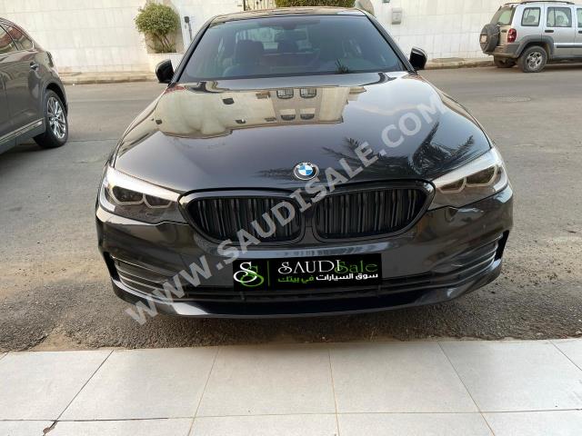 2017 بي ام دبليو الفئة الخامسة 530 أي