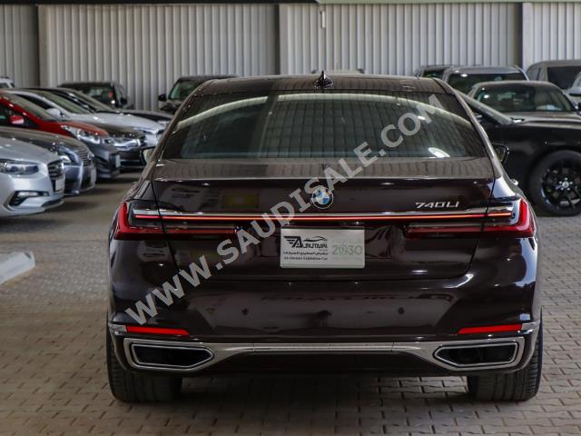 2020 بي ام دبليو الفئة السابعة 740 إل أي