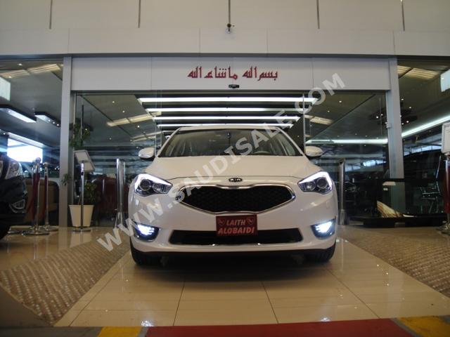 2015 كيا كادينزا